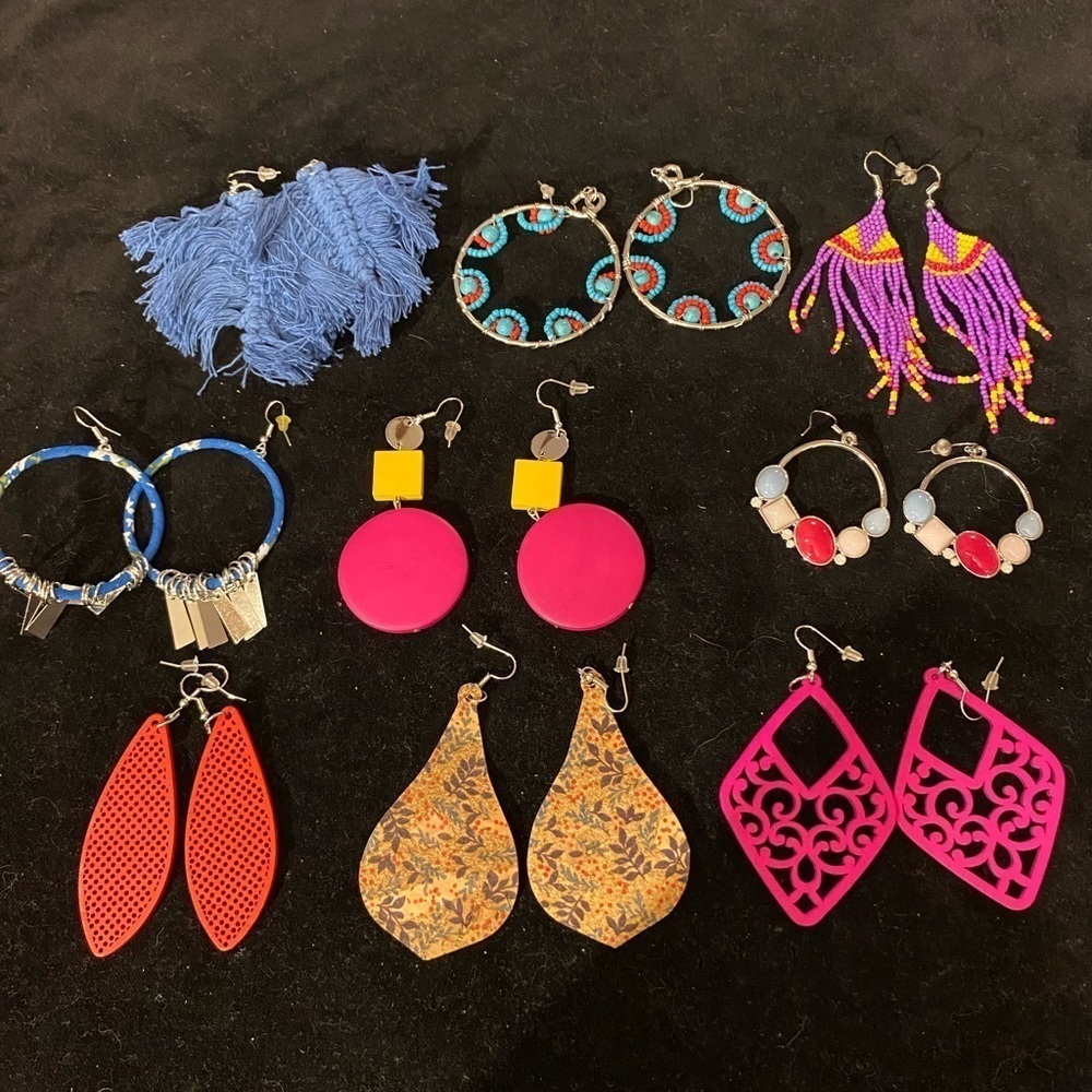 Lot9-Bundle if 9 Dangle Earrings (EF)